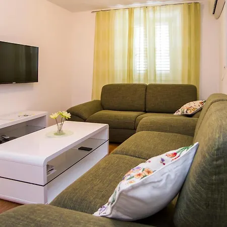 House With A Parking Space Janjina, Peljesac - 24077 Tatil Evi *