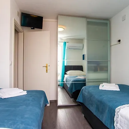 Feriehus House With A Parking Space Janjina, Peljesac - 24077 *